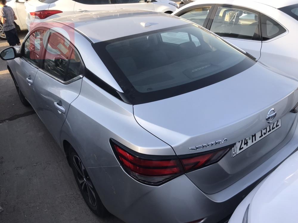 نیسان سێنترا